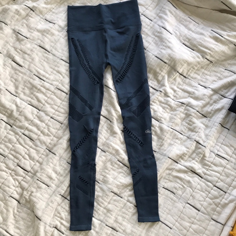 Alo yoga leggings. Size small